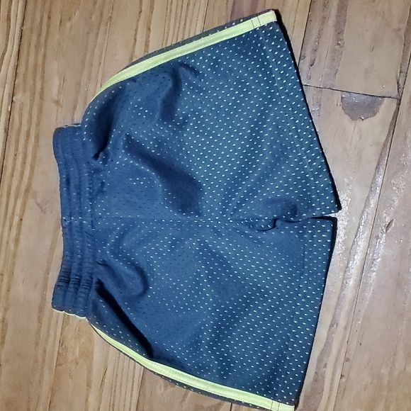 Adidas shorts - Picture 2 of 2